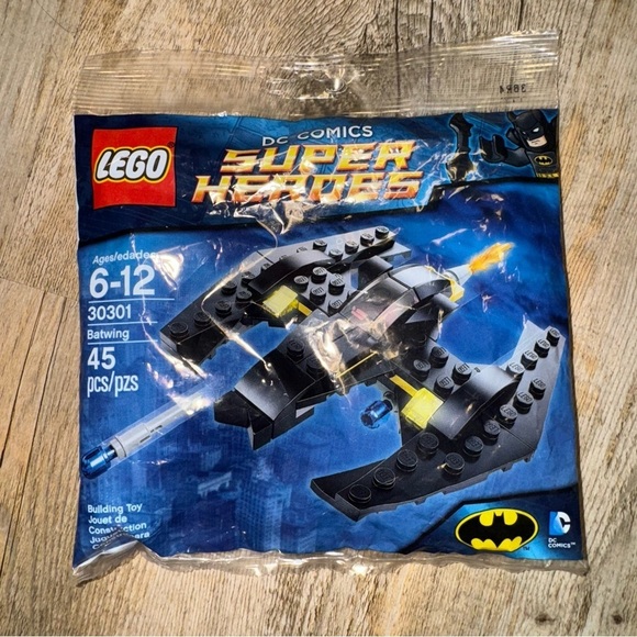 Lego Batman DC Comics Super Hero's Batwing NEW NWT Sealed - Picture 1 of 5